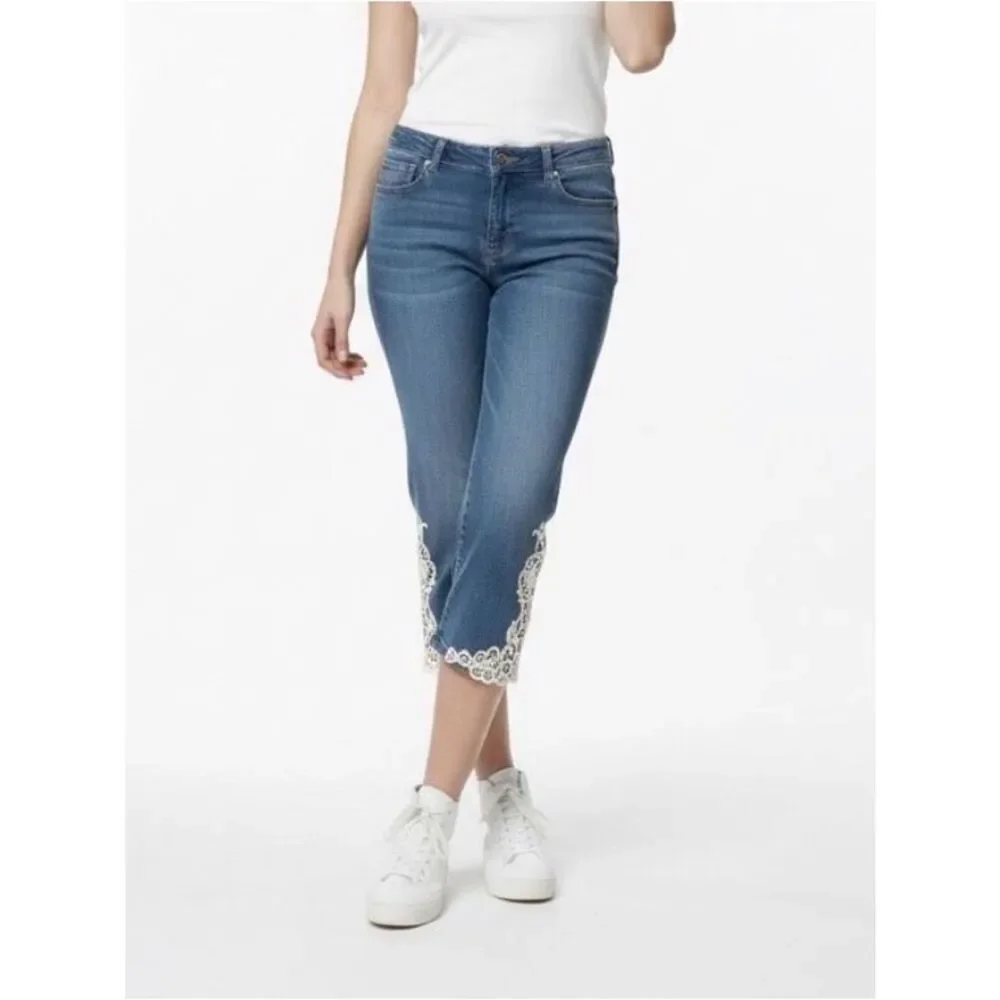 Inc. Denim straight leg regular fit crop jeans size 12.